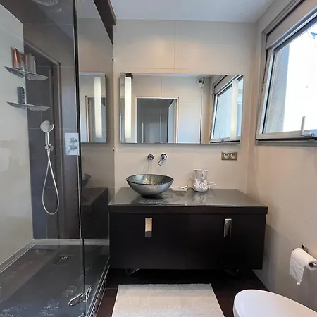 Apartamento Grand Bright Apartment-4bdr-130m2 *