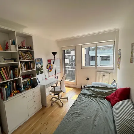 Apartamento Grand Bright Apartment-4bdr-130m2 *