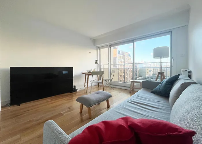 Grand Bright Apartment-4bdr-130m2