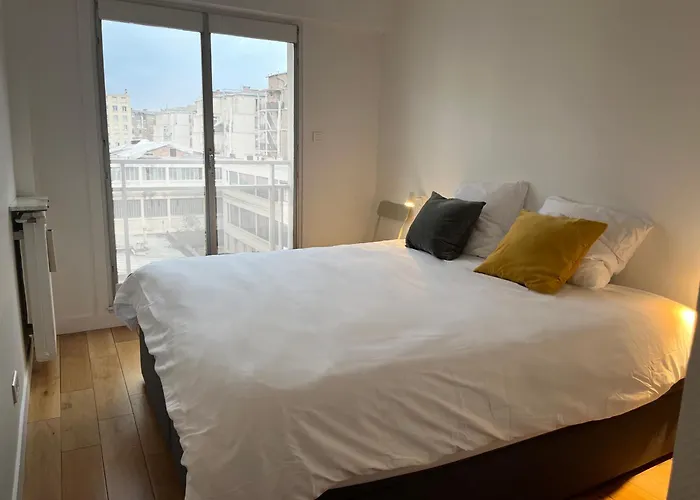 Grand Bright Apartment-4bdr-130m2 Appartamento *