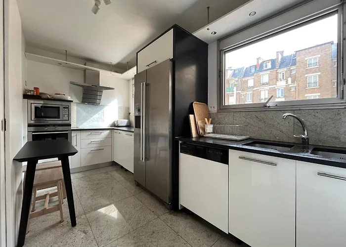 Appartamento Grand Bright Apartment-4bdr-130m2 *